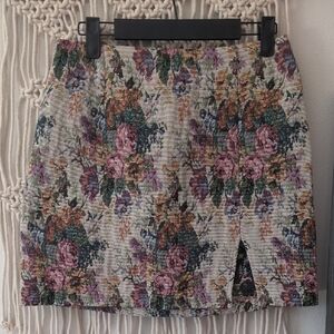 Floral Tapestry Women's Mini Skirt Size 4, Runs Small